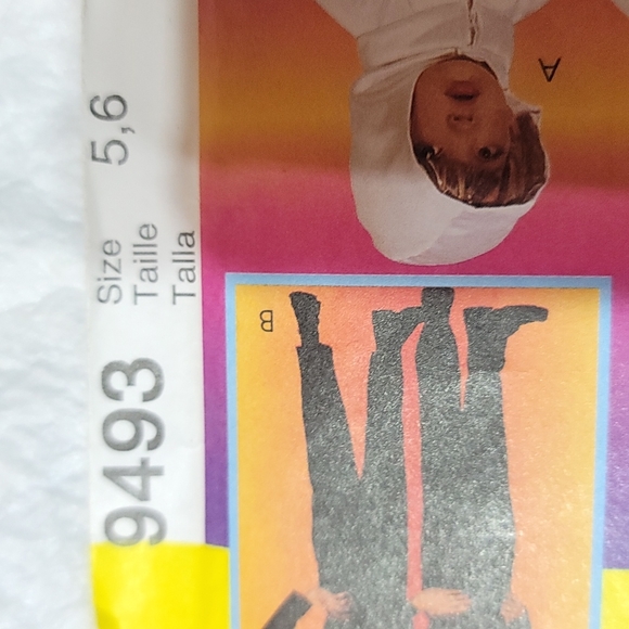 McCall's Costumes..space suits/star trek - Picture 4 of 6